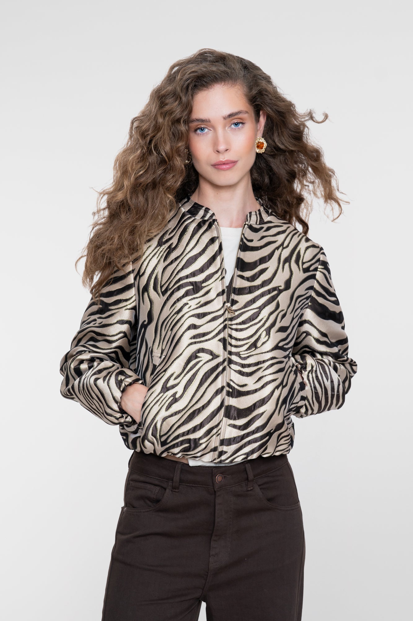 Geisha jasje met jacquard zebra dessin en glanzende lurexdetails