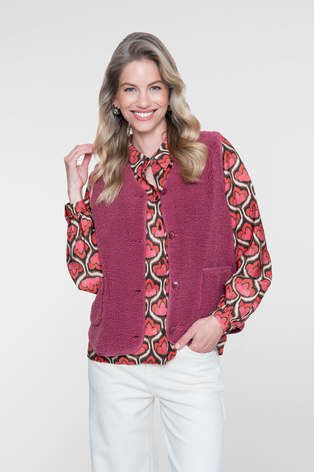 Geisha teddy gilet met knoopsluiting – Shop de look
