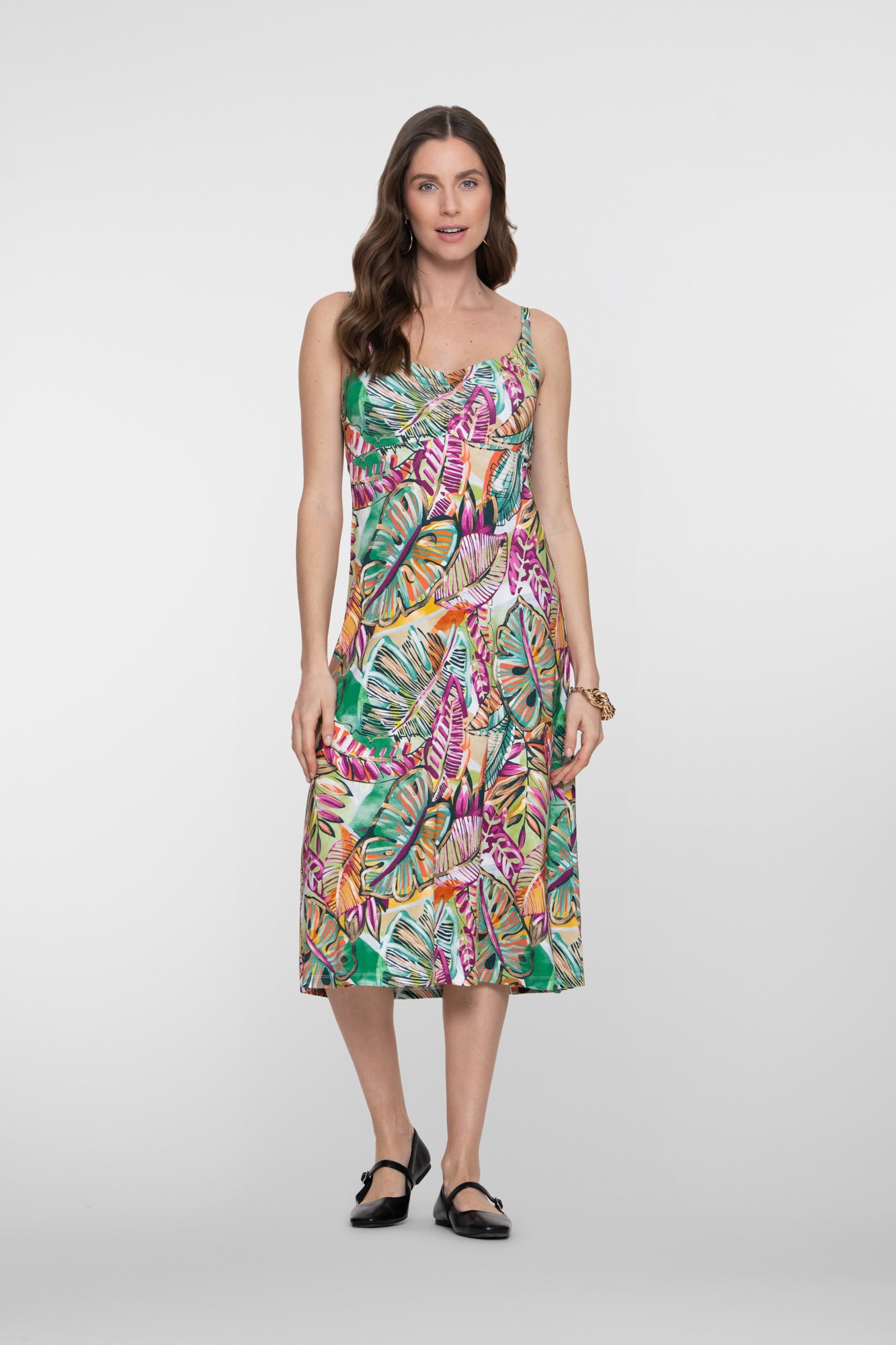 Geisha jurk met kleurrijke print en halslijn met plooival