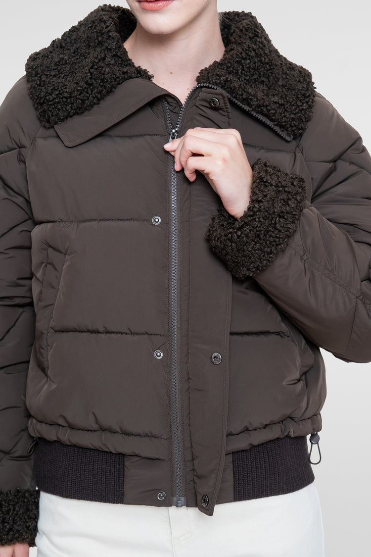 Geisha winterjas met teddykraag en teddy manchetten